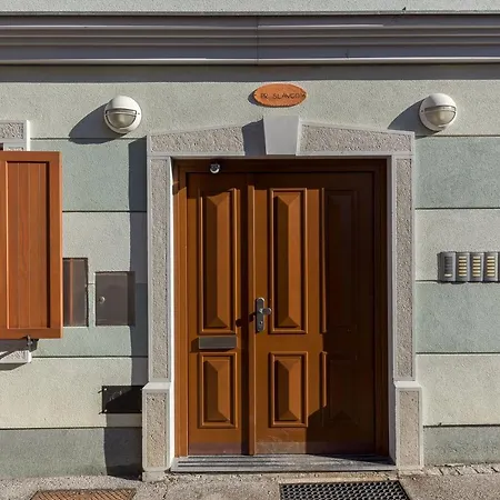 Mountain Charm 아파트 *