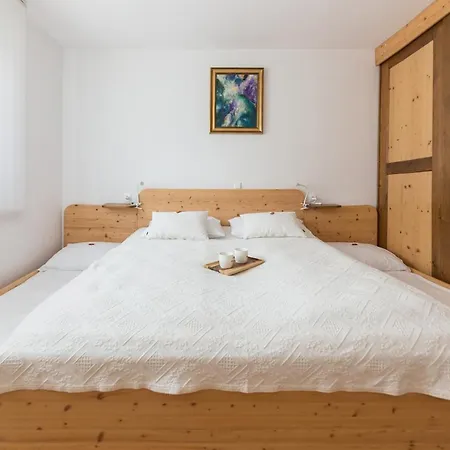 Apartment Mountain Charm